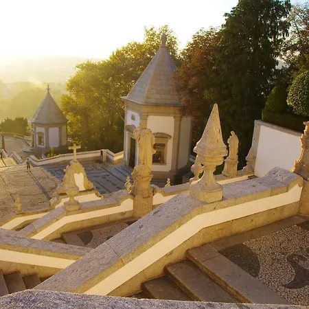 Charming In With Shared Pool *