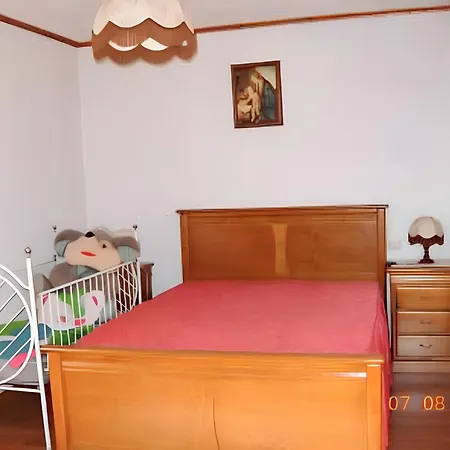 Charming In With Shared Pool Pedraca