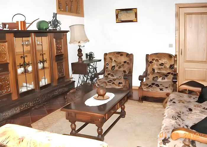 Charming In With Shared Pool Villa Pedraça