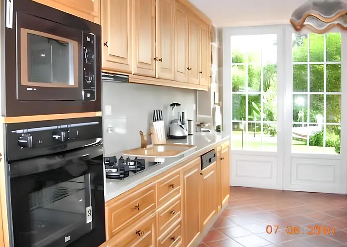 Charming In With Shared Pool